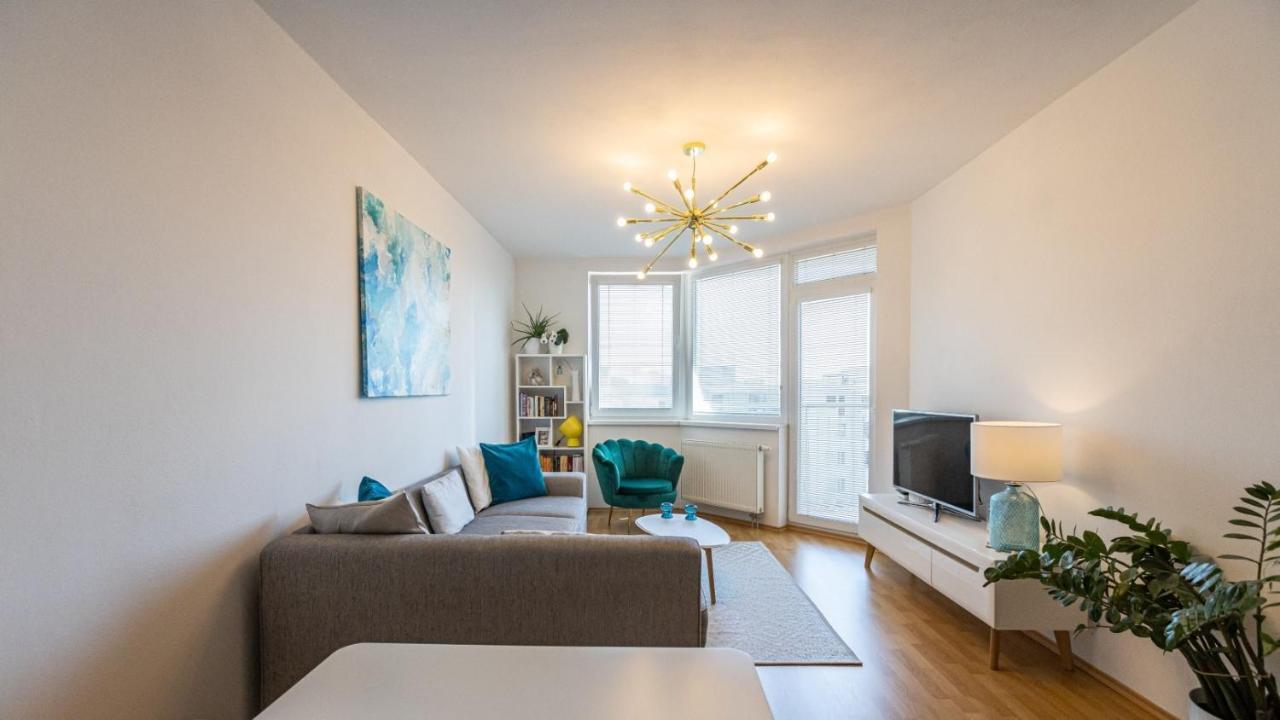 ברטיסלאבה 2 Room Apartment With Terrace, New Building, Jegeho מראה חיצוני תמונה