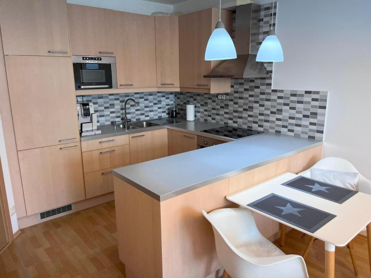 ברטיסלאבה 2 Room Apartment With Terrace, New Building, Jegeho מראה חיצוני תמונה